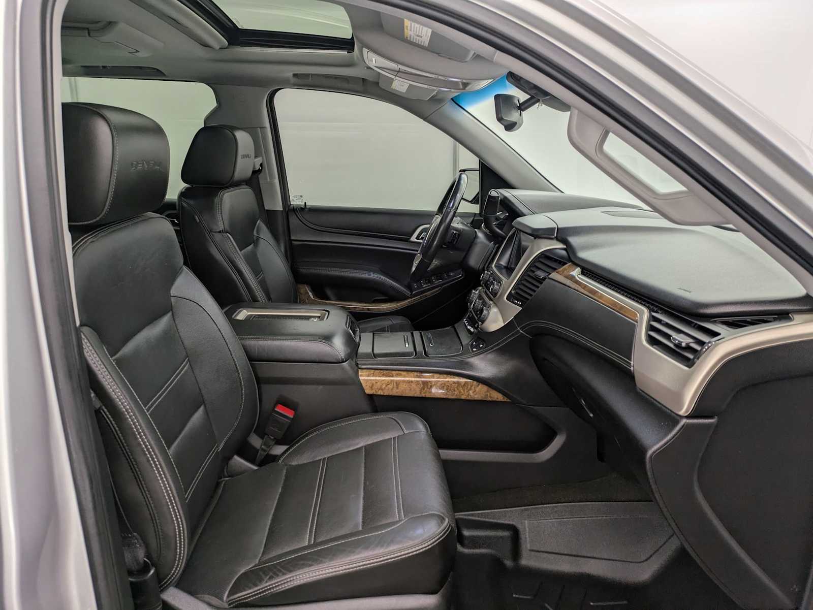 2015 GMC Yukon XL Denali 23