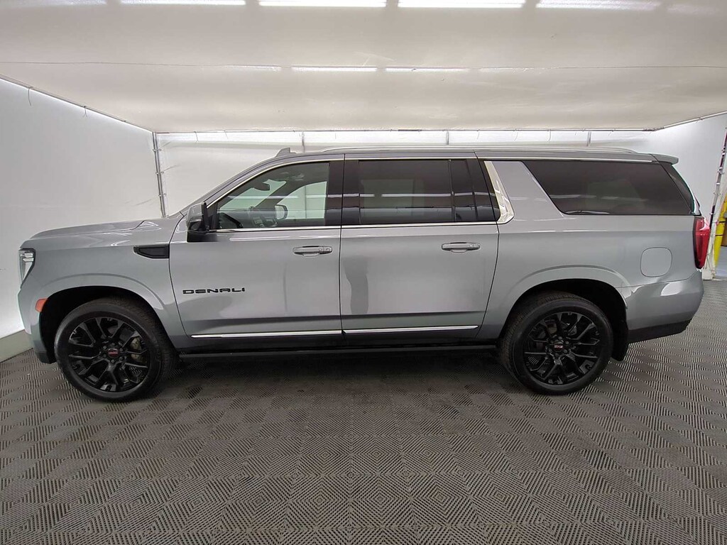 Used 2023 GMC Yukon XL Denali SUV