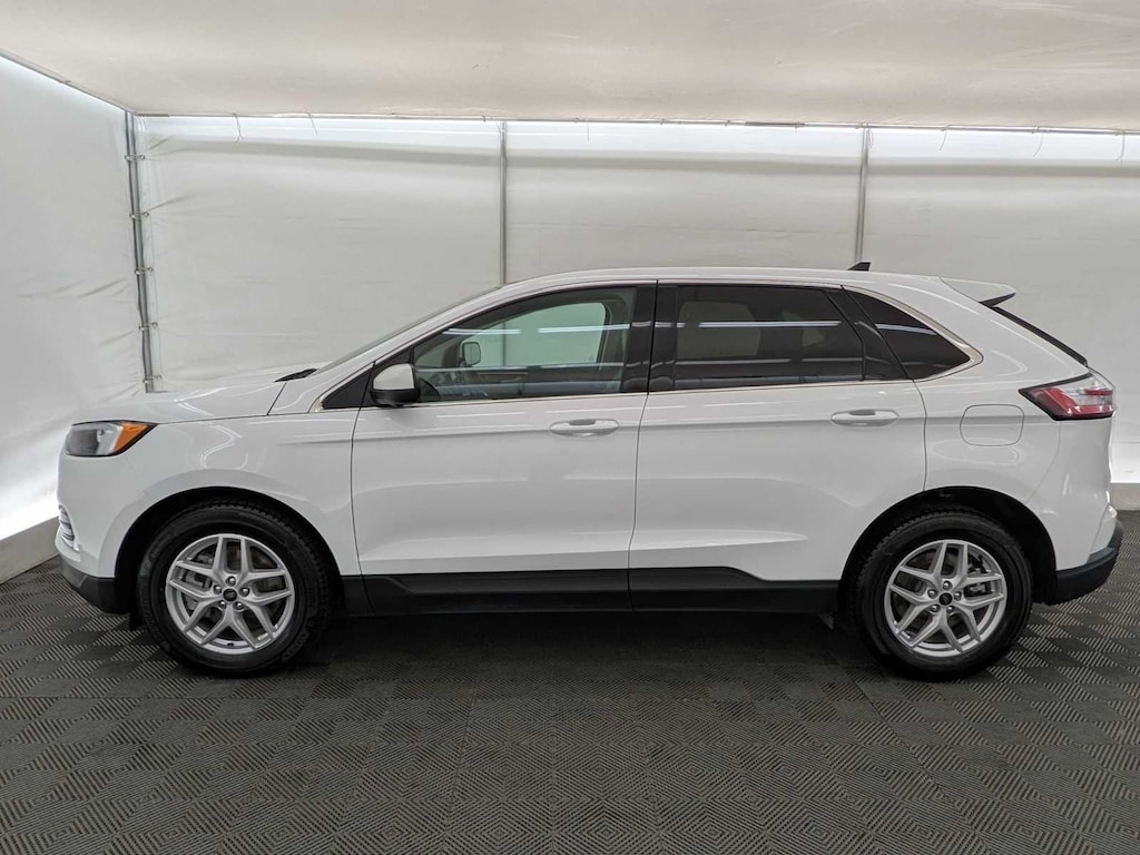 Used 2024 Ford Edge SUV