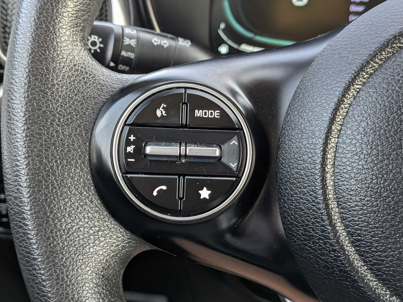 Thumbnail: 2023 Kia Soul - 23