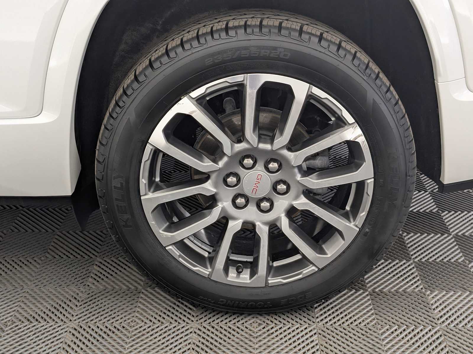 Thumbnail: 2021 GMC Acadia - 14