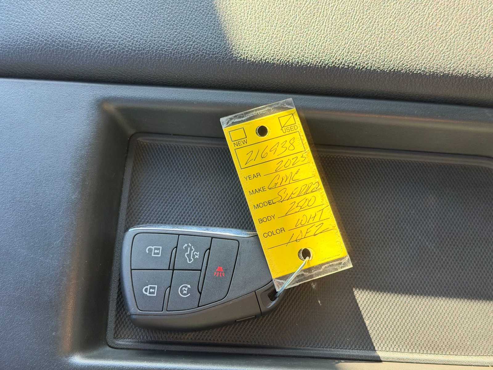 Thumbnail: 2025 GMC Sierra 3500 - 35