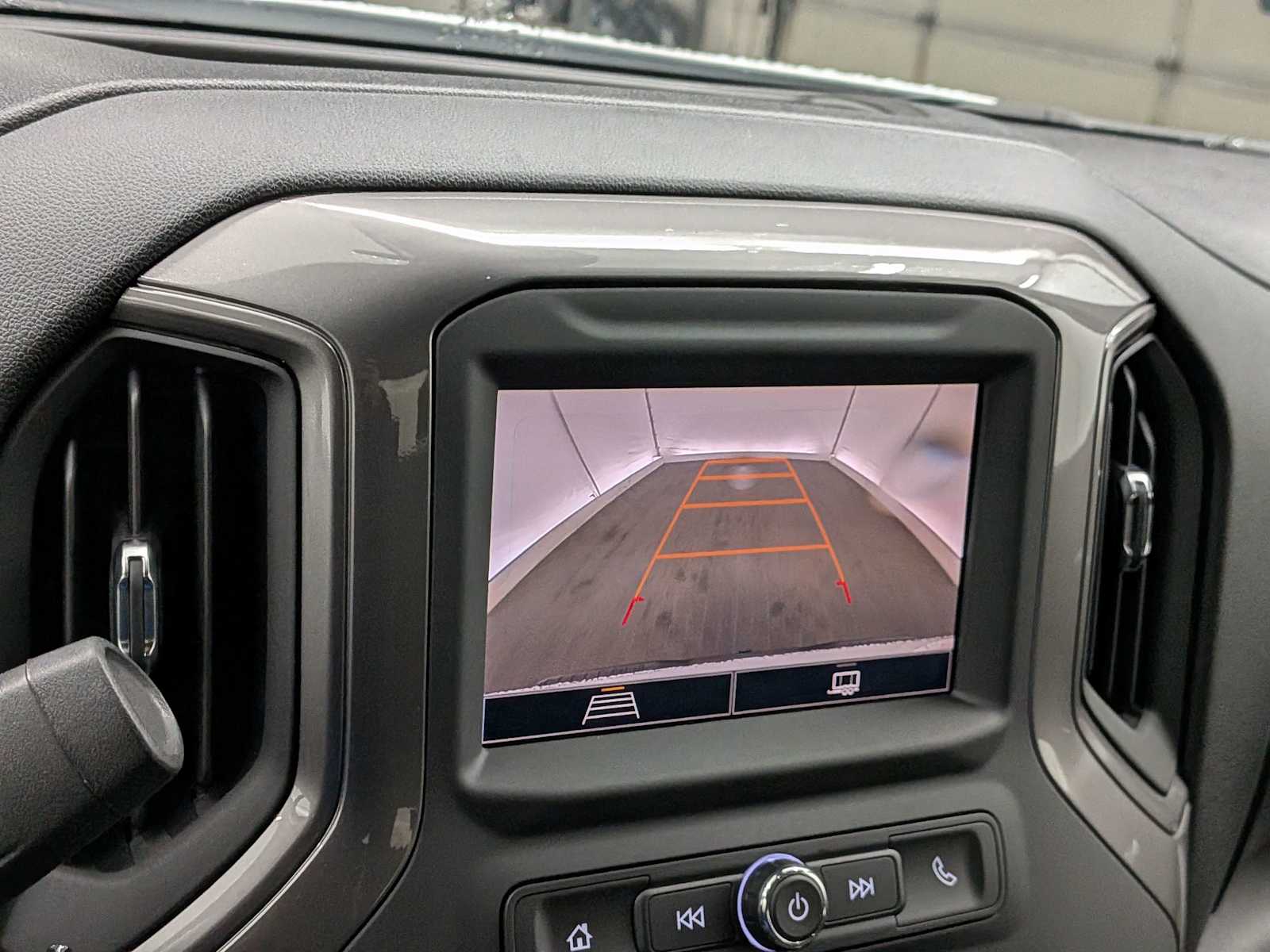 Thumbnail: 2025 Chevrolet Silverado 1500 - 29