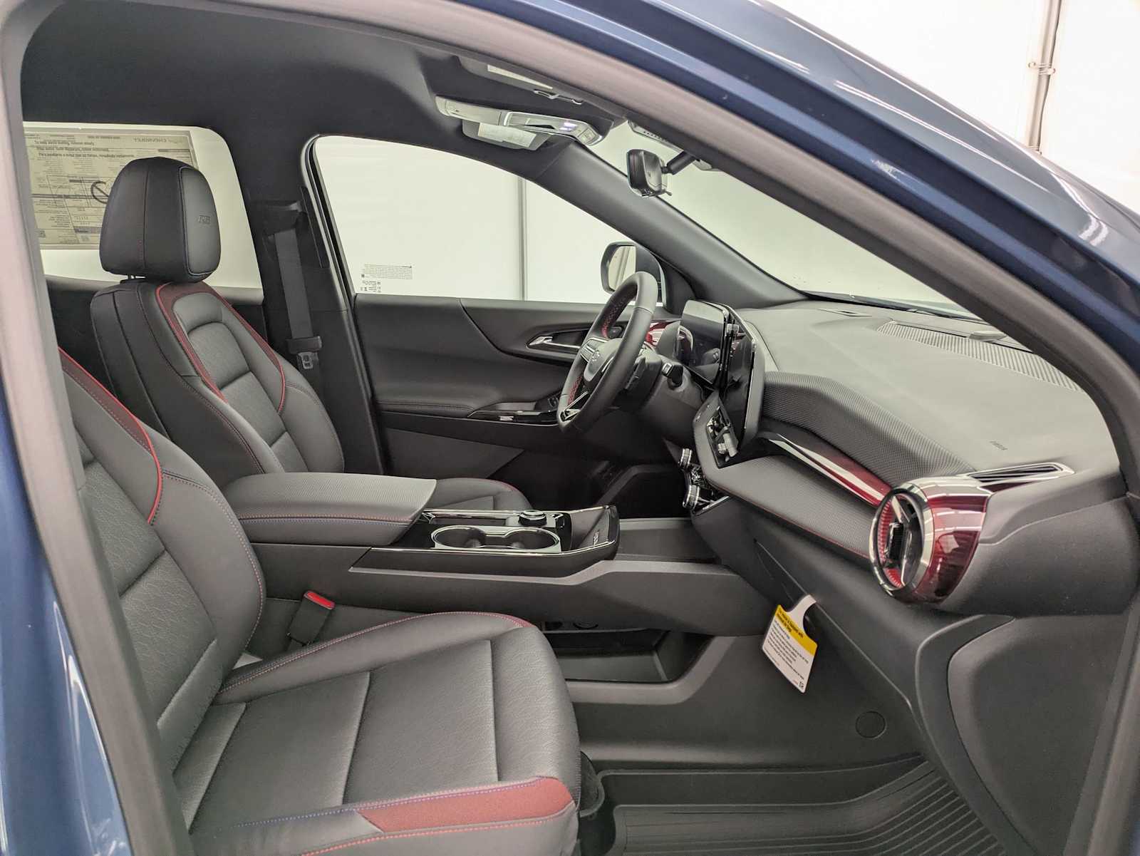 Thumbnail: 2026 Chevrolet Equinox - 23