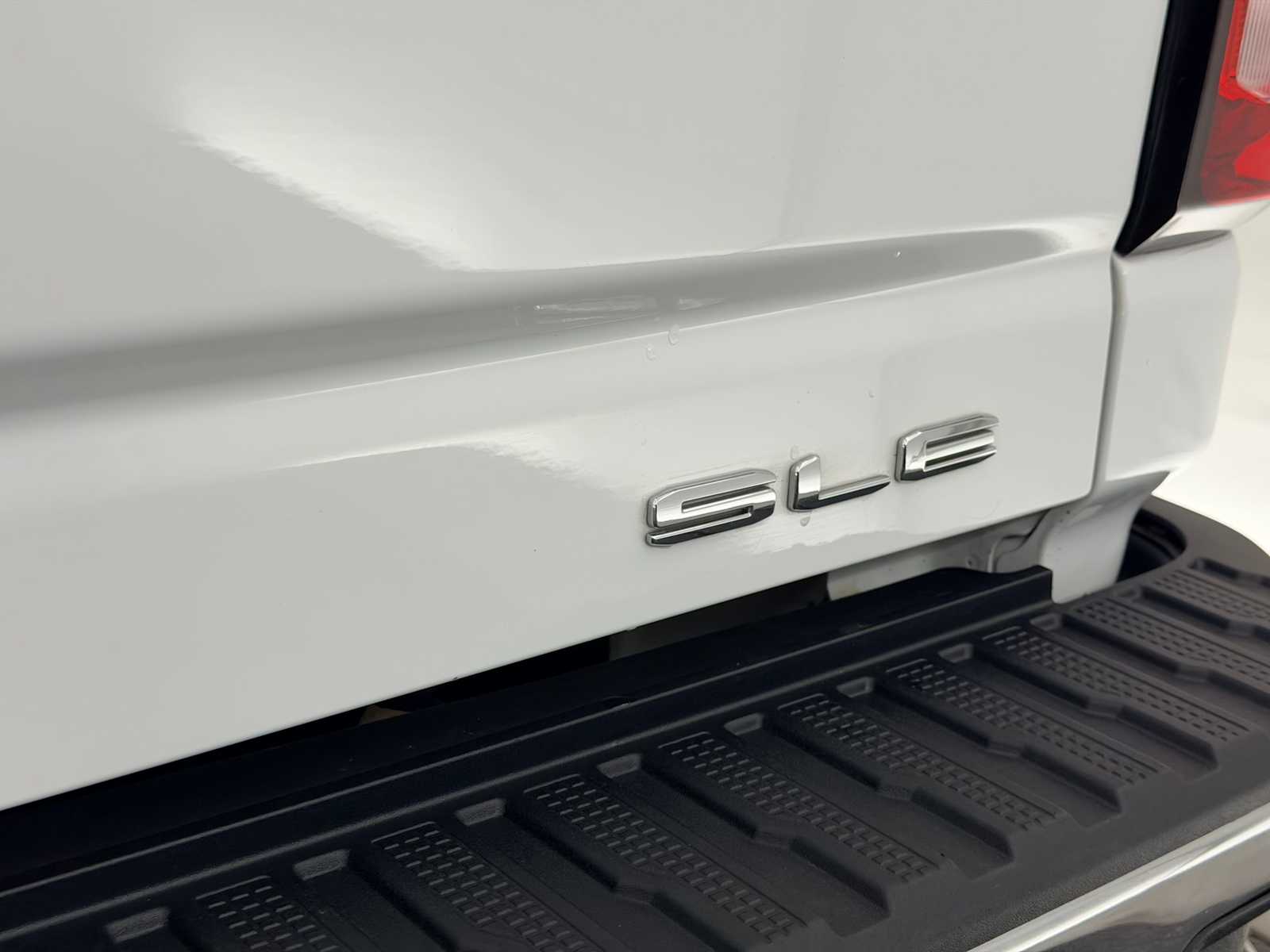 Thumbnail: 2023 GMC Sierra 3500 - 15