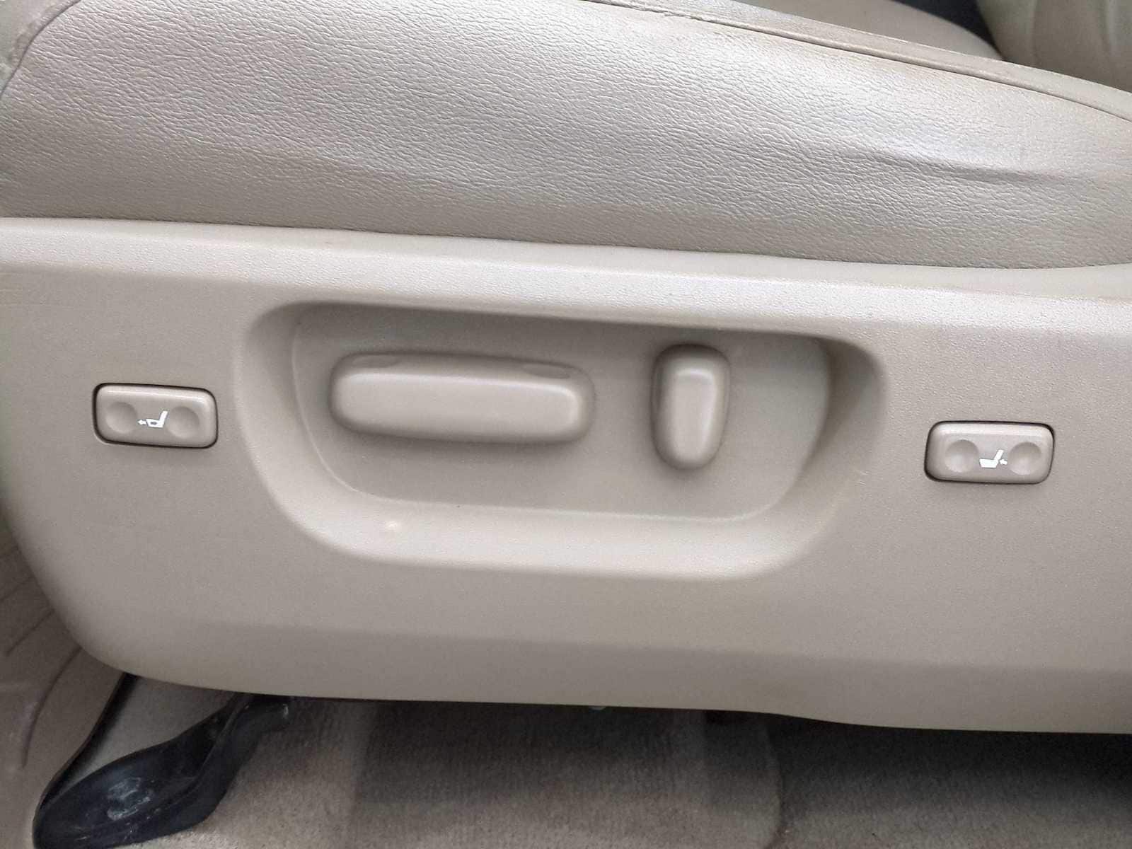 Thumbnail: 2008 Toyota Tundra - 16