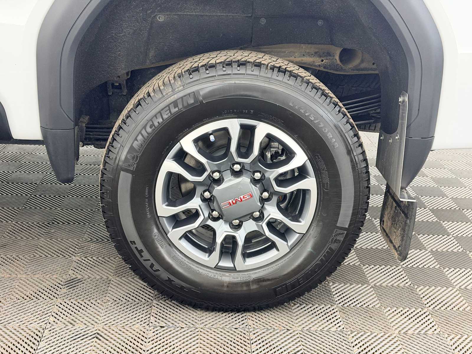 Thumbnail: 2024 GMC Sierra 2500 - 14