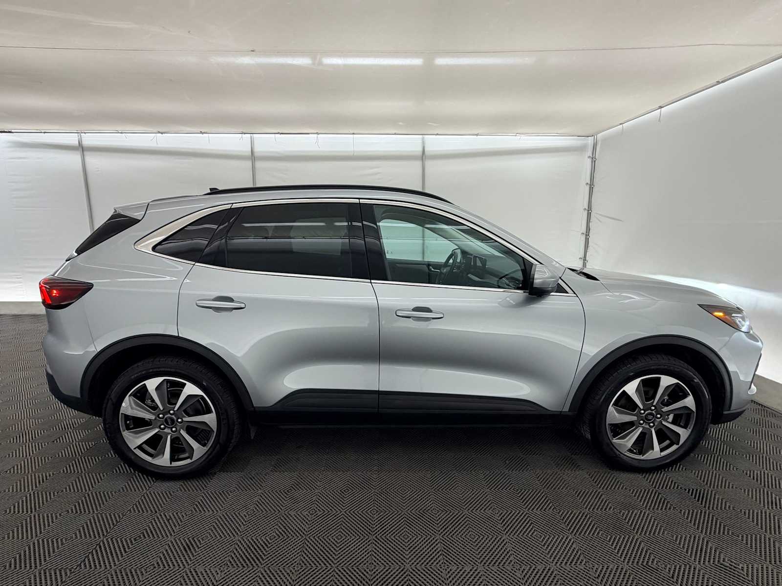 Thumbnail: 2024 Ford Escape - 7