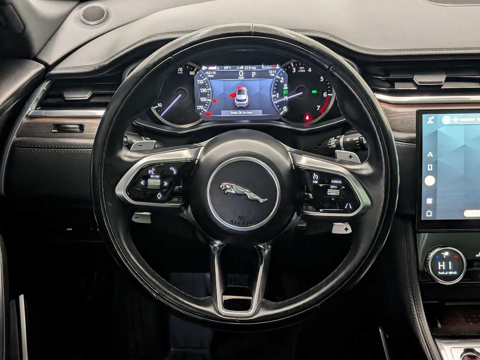 Thumbnail: 2021 Jaguar F-Pace - 23