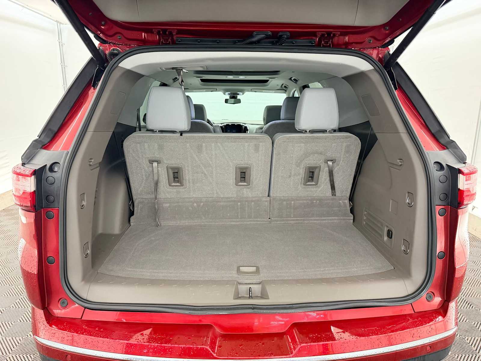 Thumbnail: 2021 Chevrolet Traverse - 35