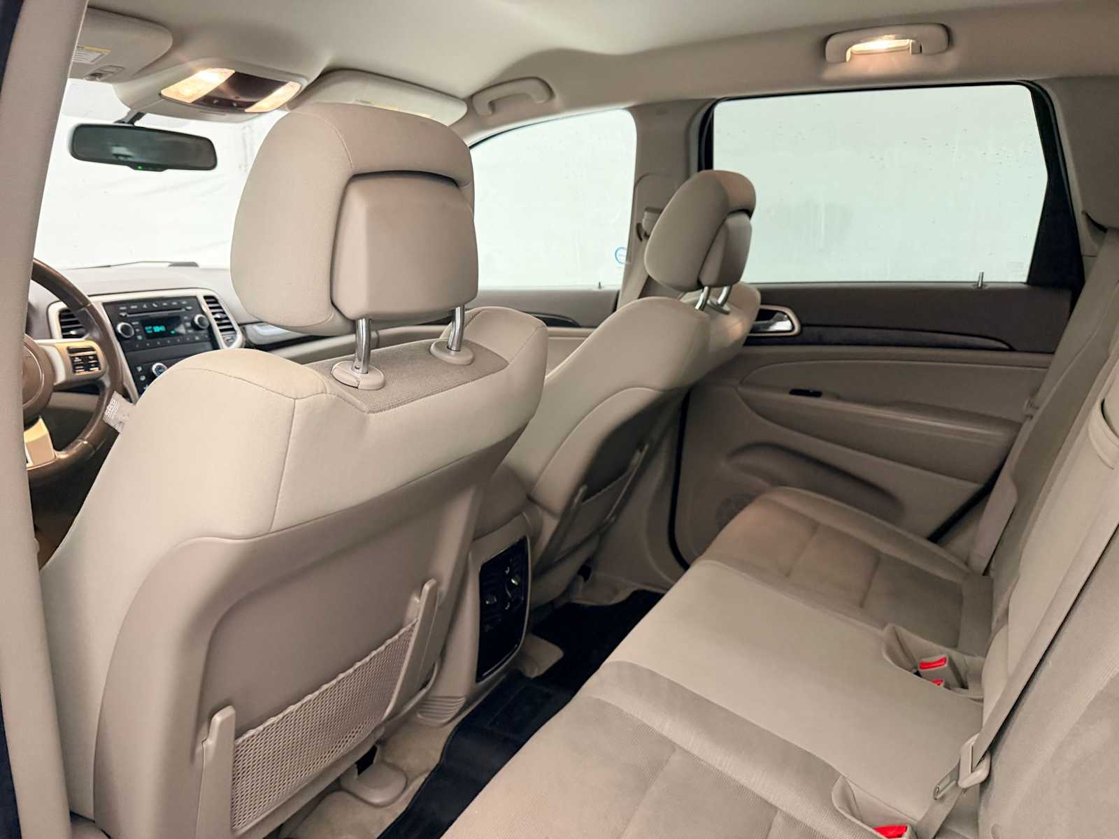 Thumbnail: 2012 Jeep Grand Cherokee - 18