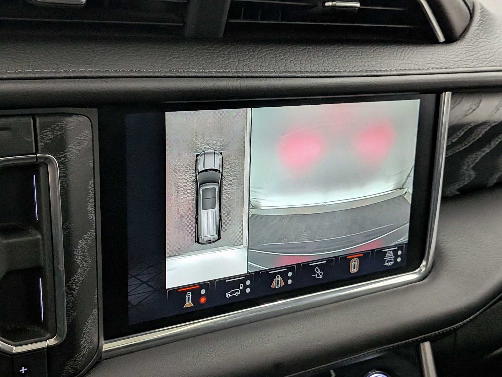 Thumbnail: 2023 GMC Yukon - 32