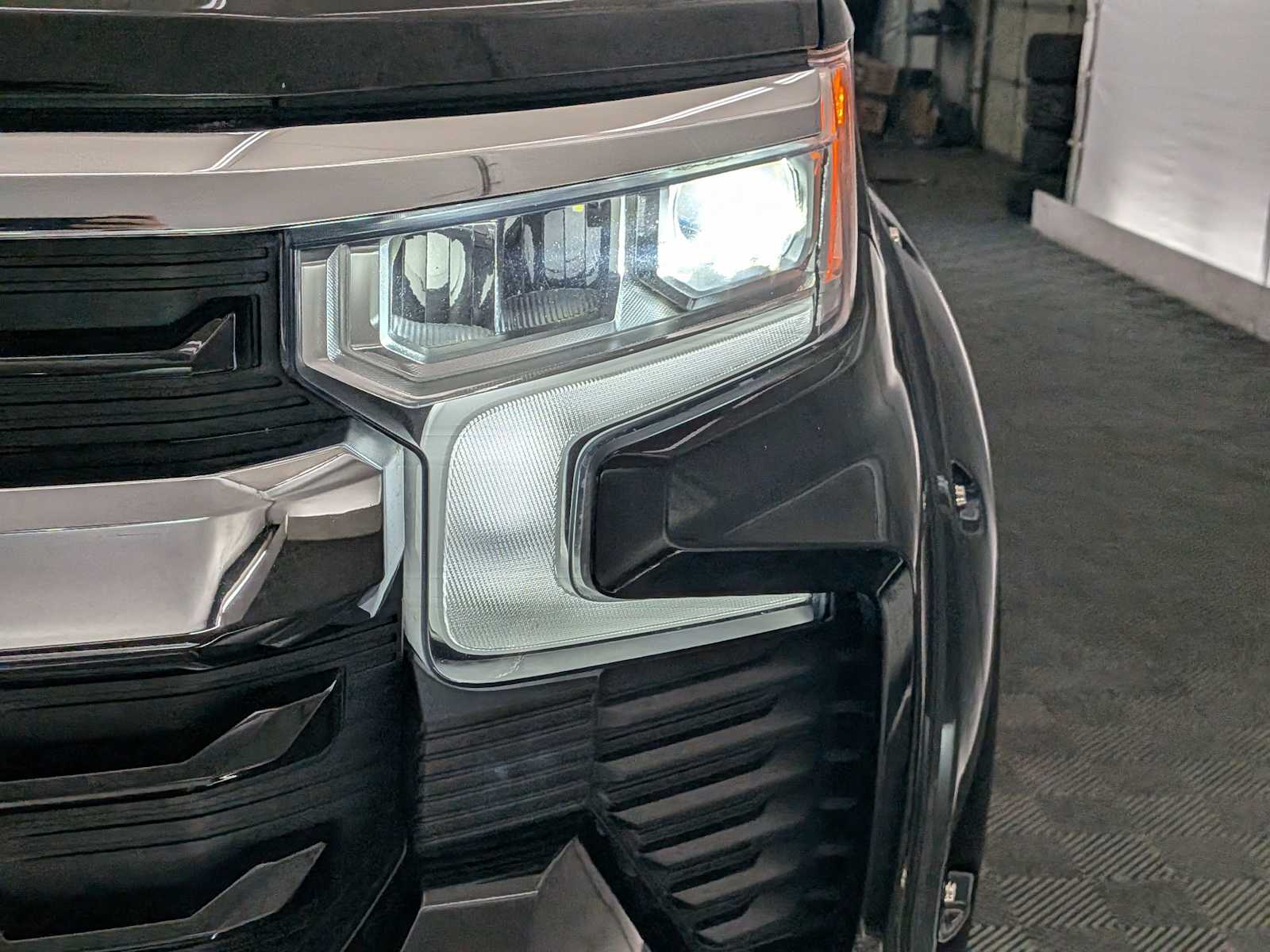 Thumbnail: 2023 Chevrolet Silverado 1500 - 10