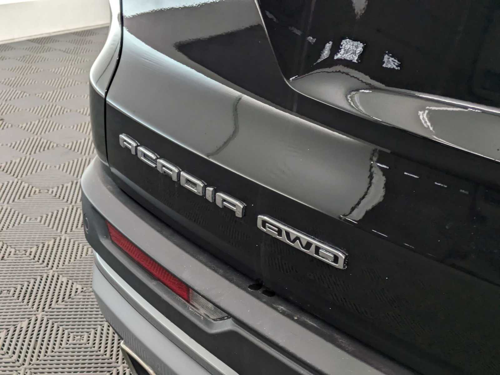 Thumbnail: 2025 GMC Acadia - 13