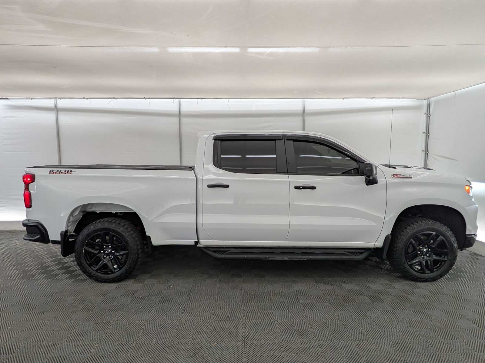 Thumbnail: 2024 Chevrolet Silverado 1500 - 7