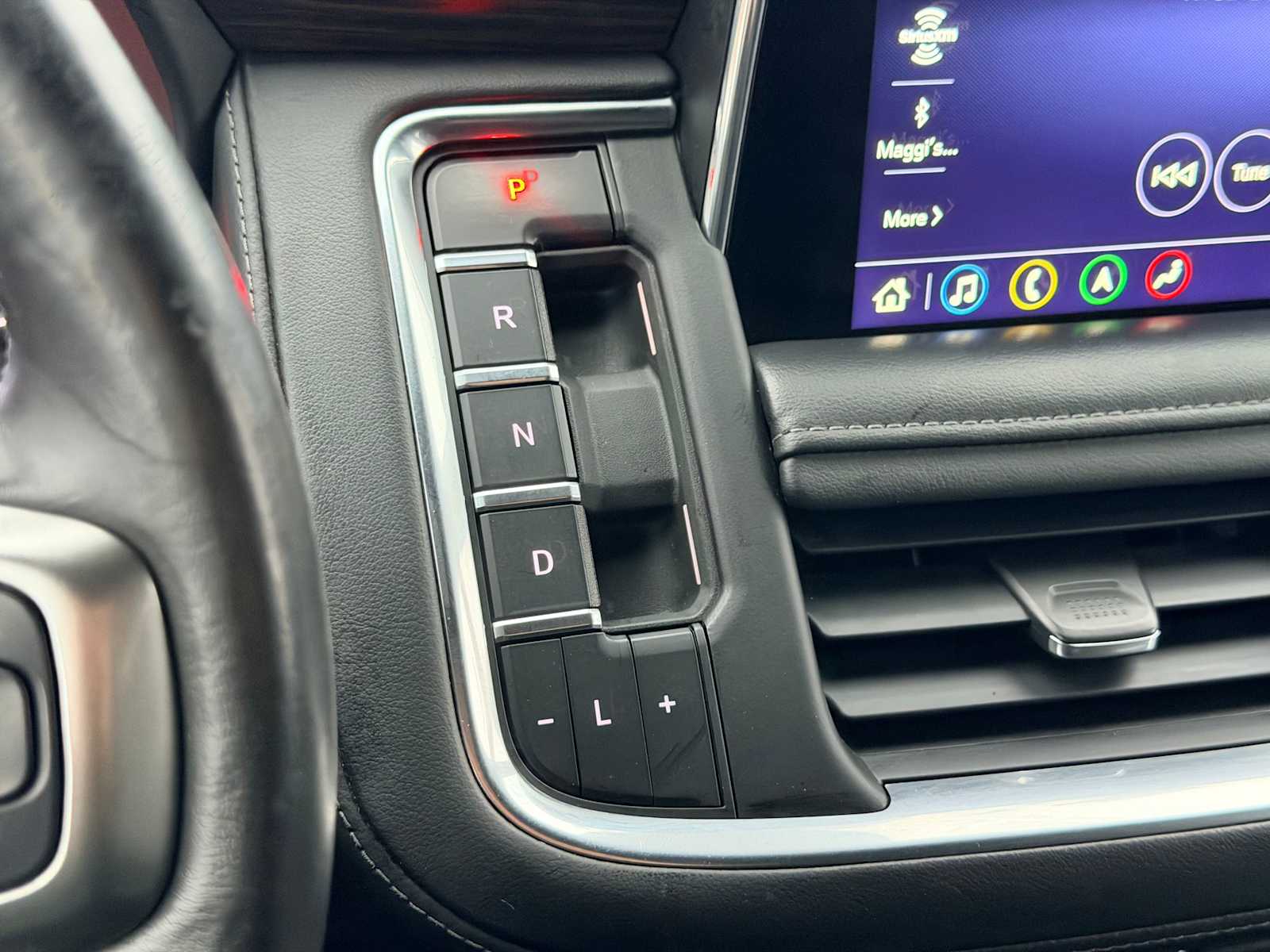 Thumbnail: 2021 Chevrolet Tahoe - 30