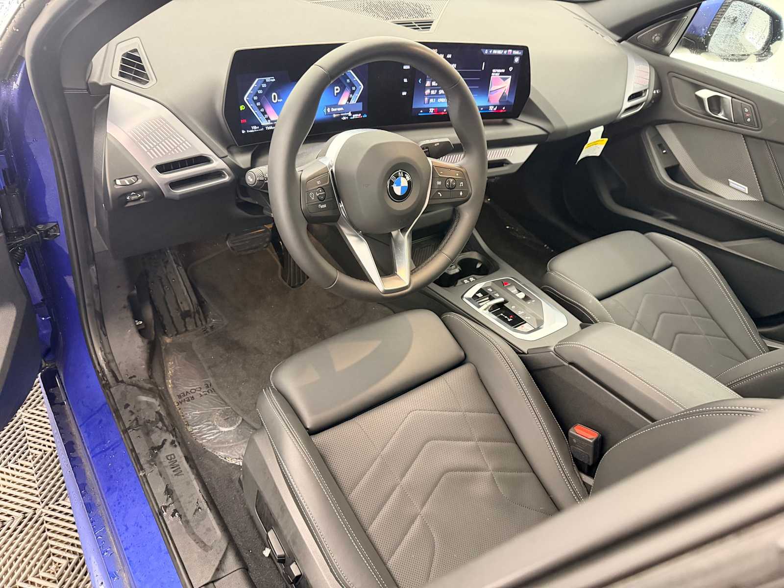 Thumbnail: 2025 BMW 2 Series - 2