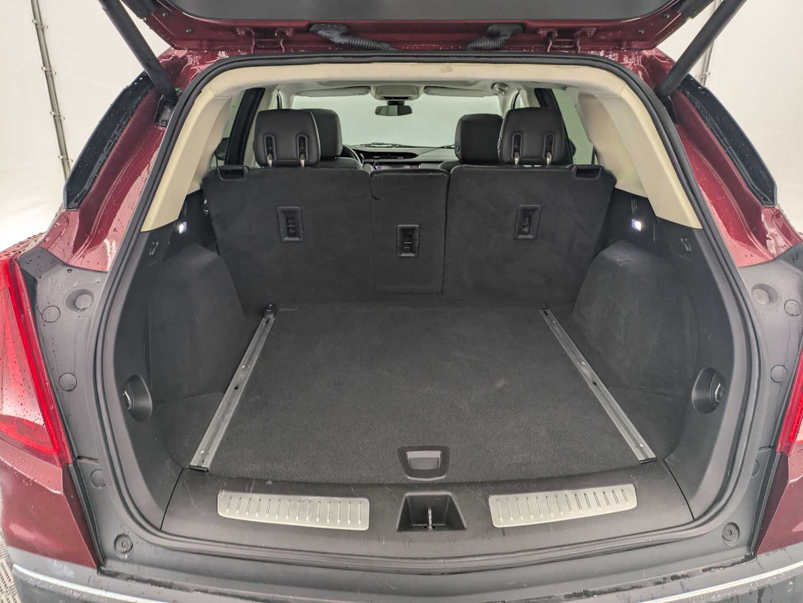 Thumbnail: 2017 Cadillac XT5 - 35