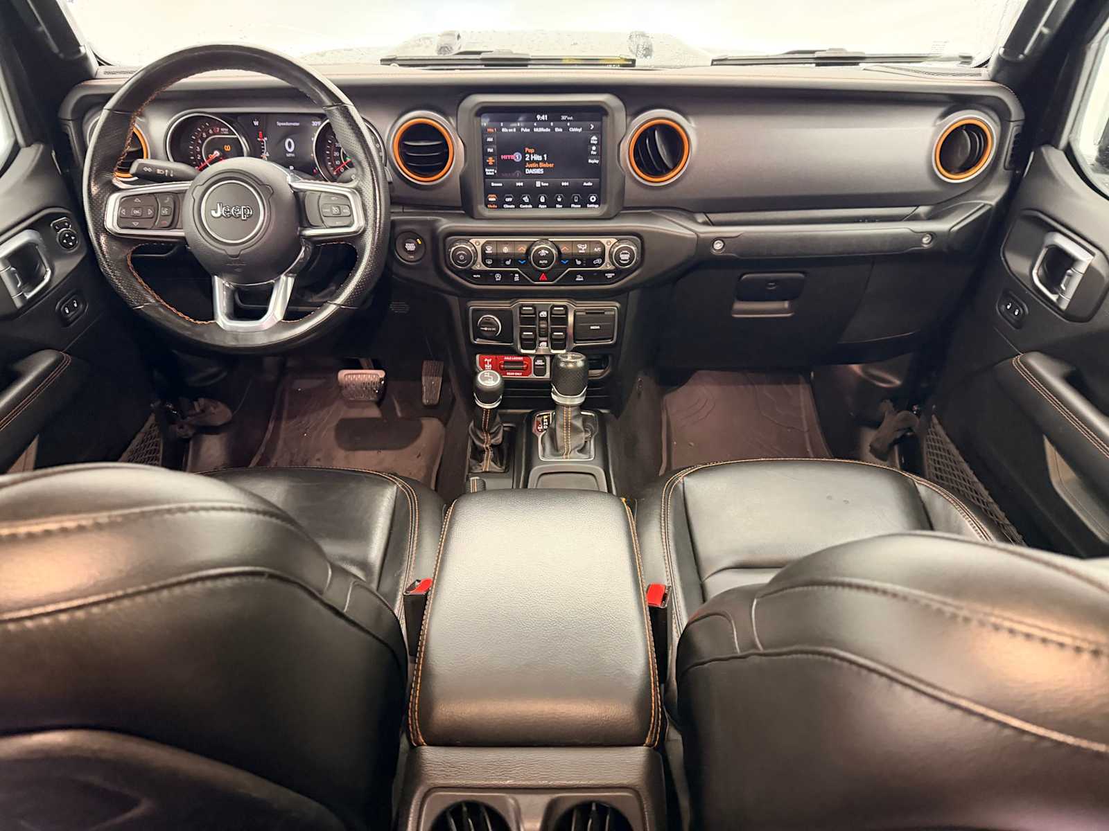 Thumbnail: 2022 Jeep Gladiator - 17