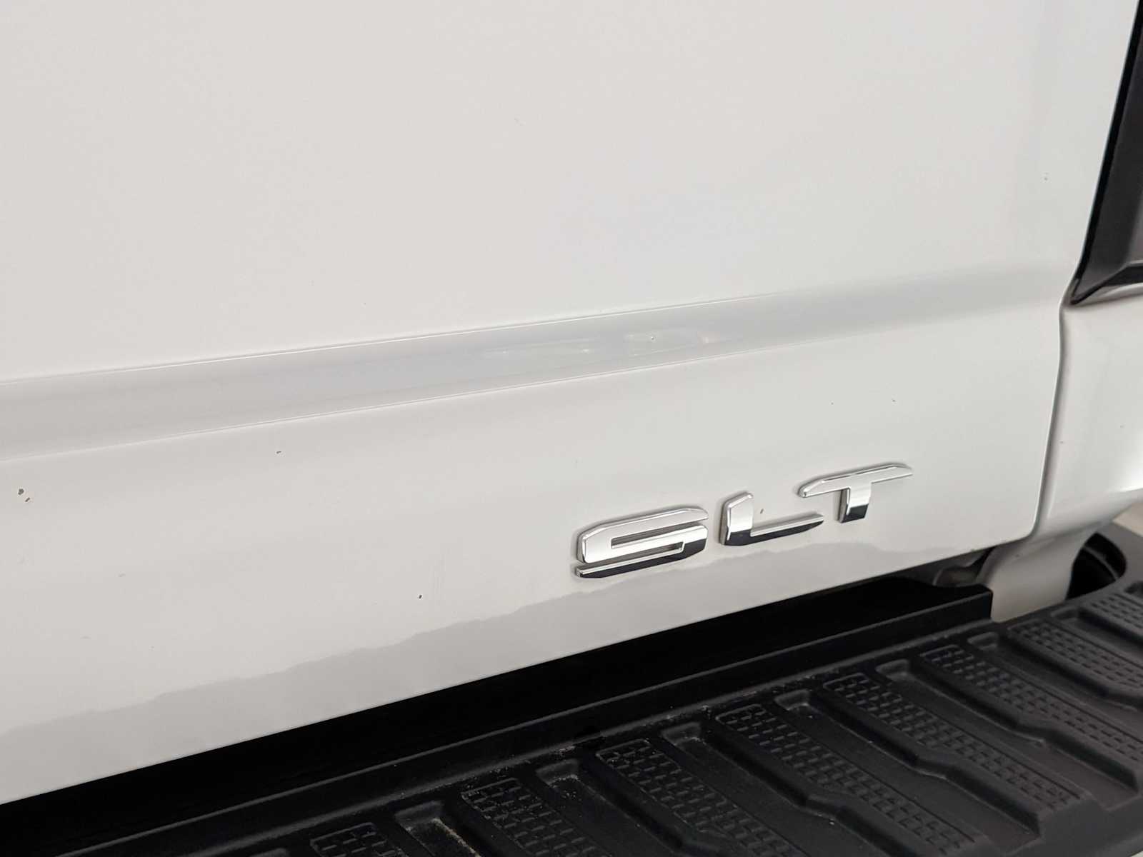 Thumbnail: 2025 GMC Sierra 3500 - 15