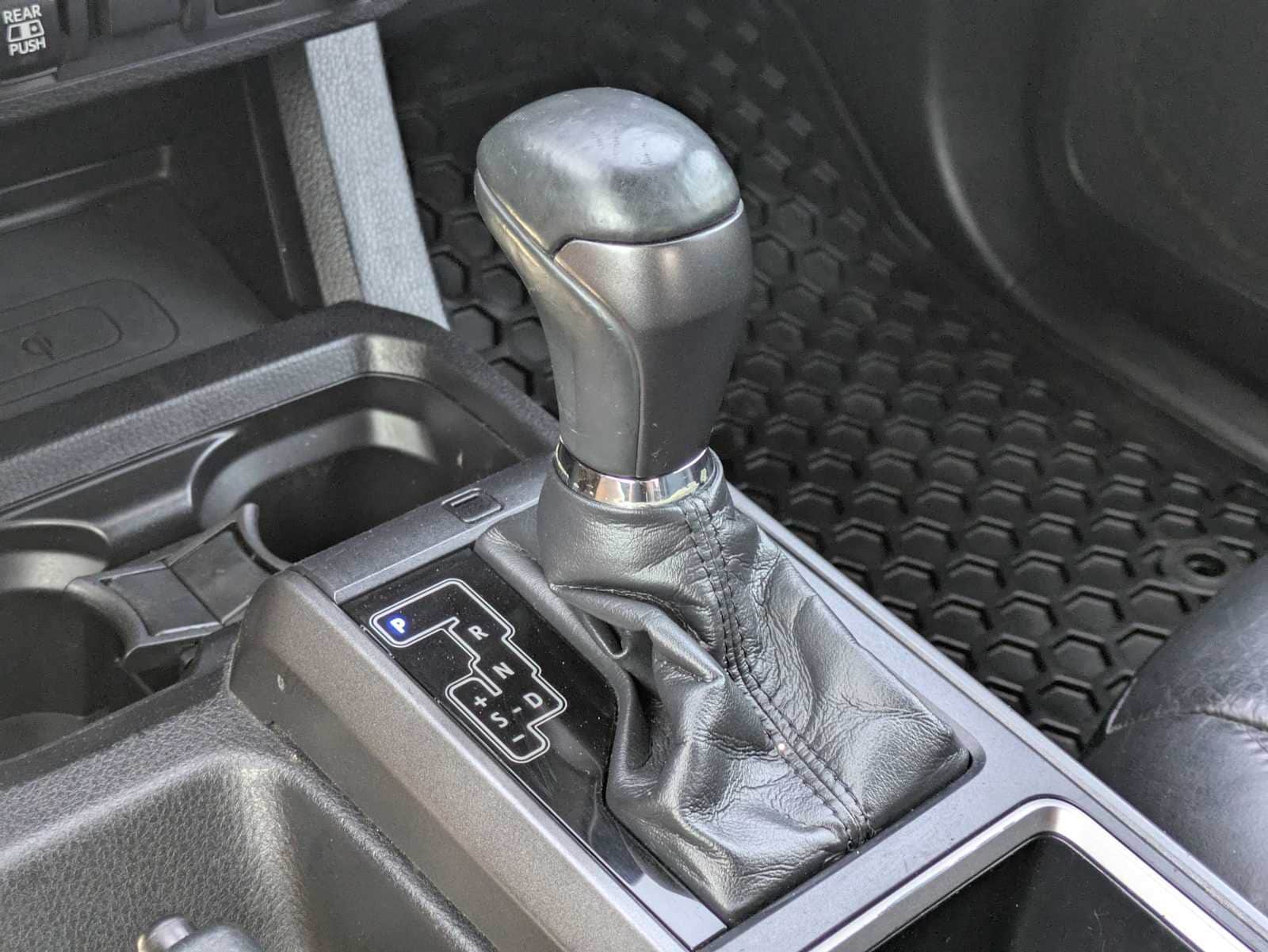 2020 Toyota Tacoma TRD Sport 35