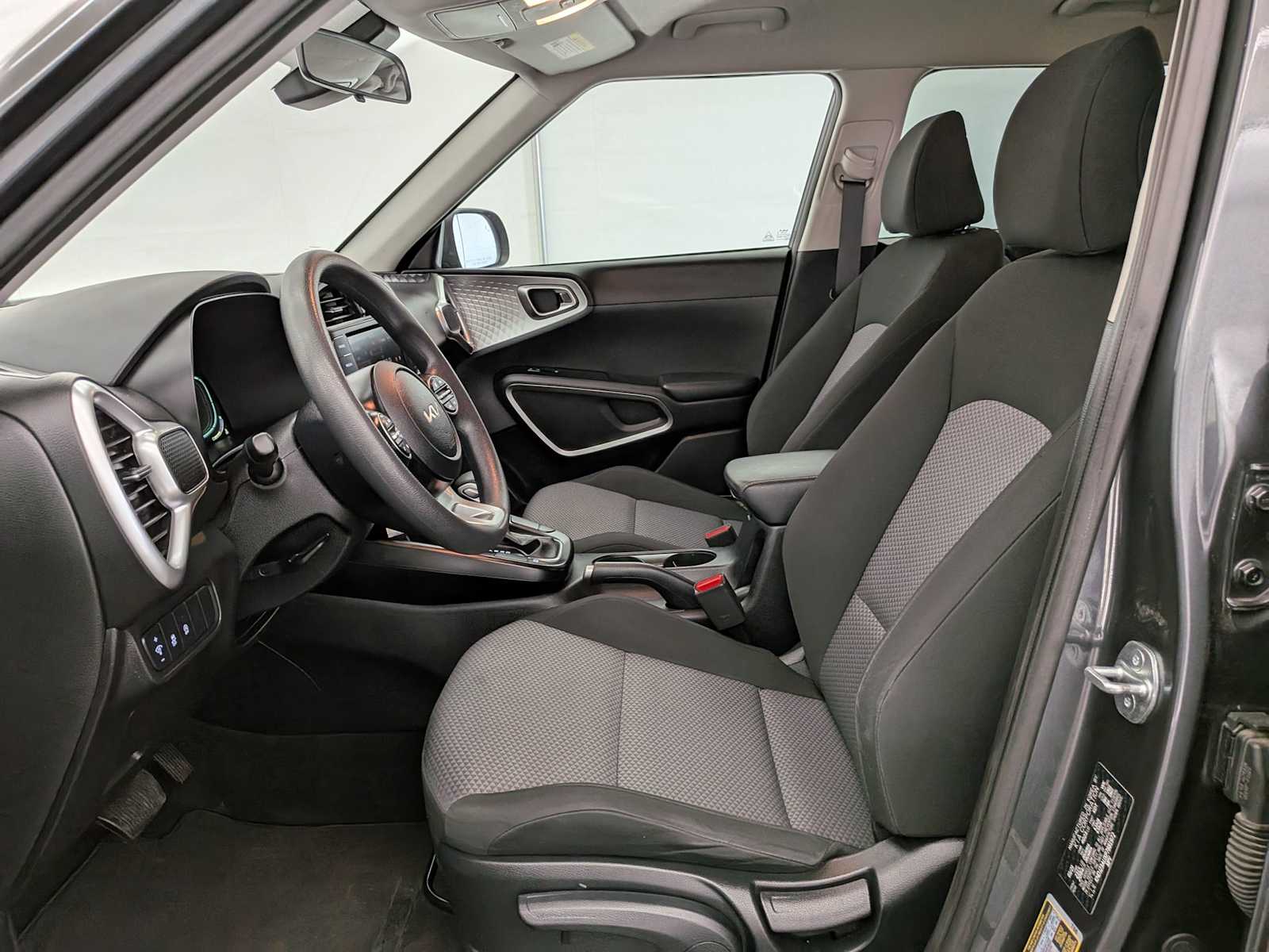 Thumbnail: 2023 Kia Soul - 16