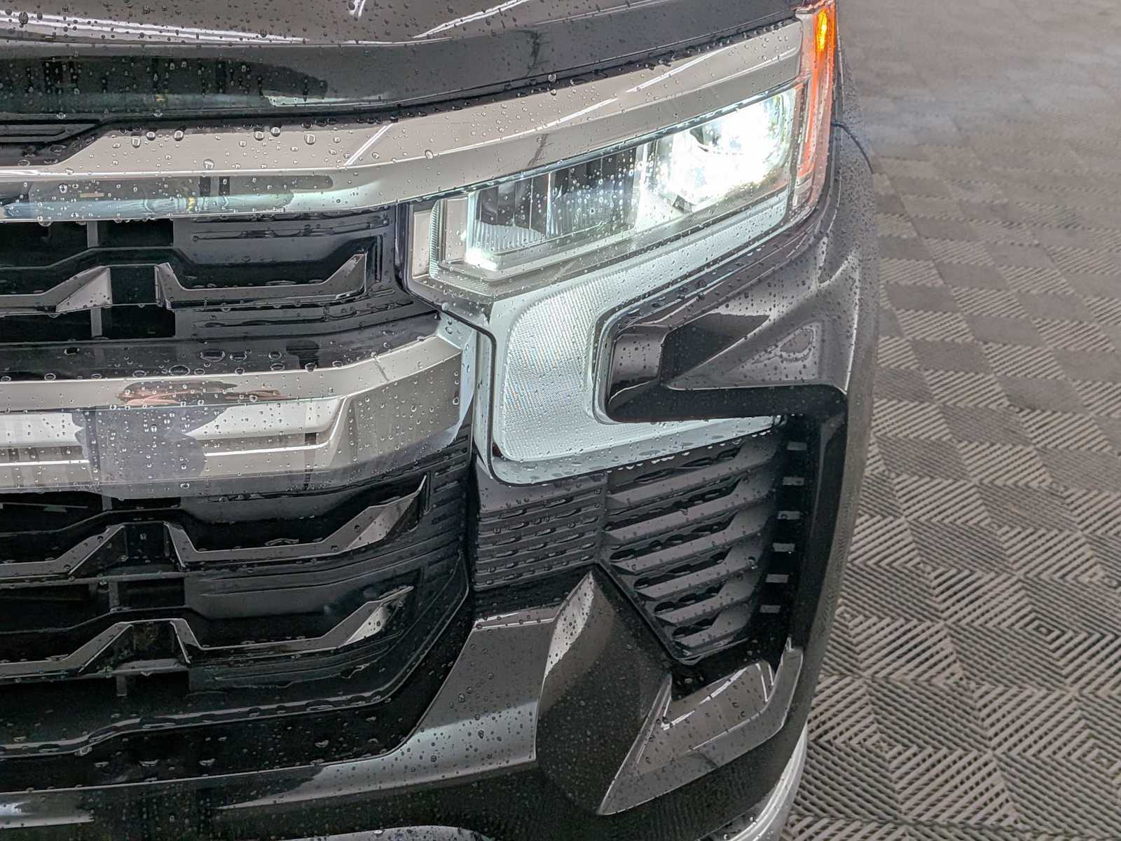 Thumbnail: 2026 Chevrolet Silverado 1500 - 10