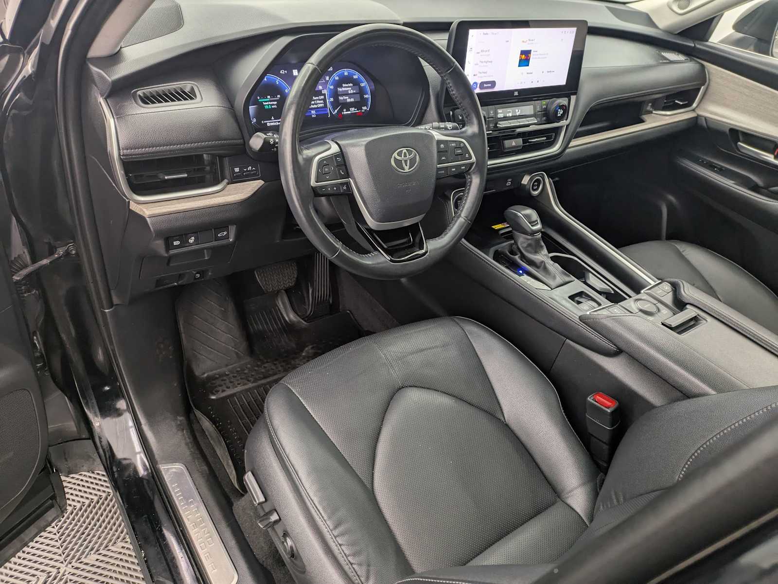 Thumbnail: 2024 Toyota Grand Highlander - 2