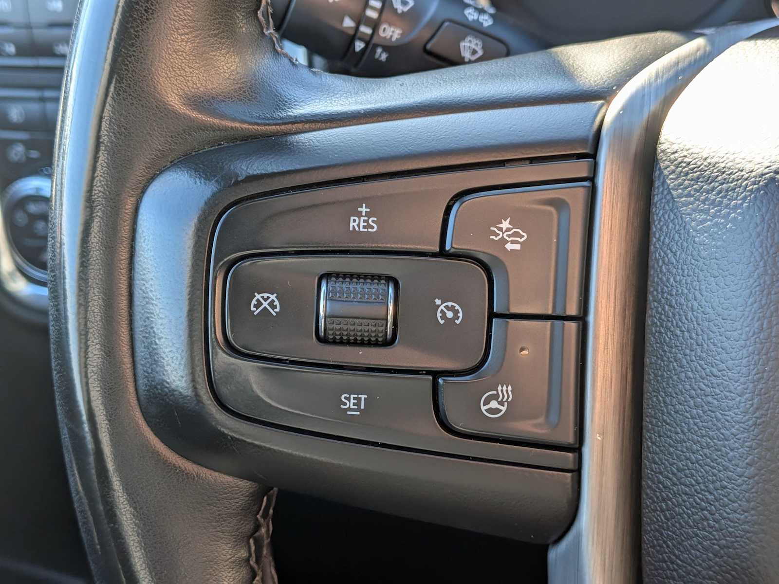 Thumbnail: 2023 GMC Sierra 3500 - 25