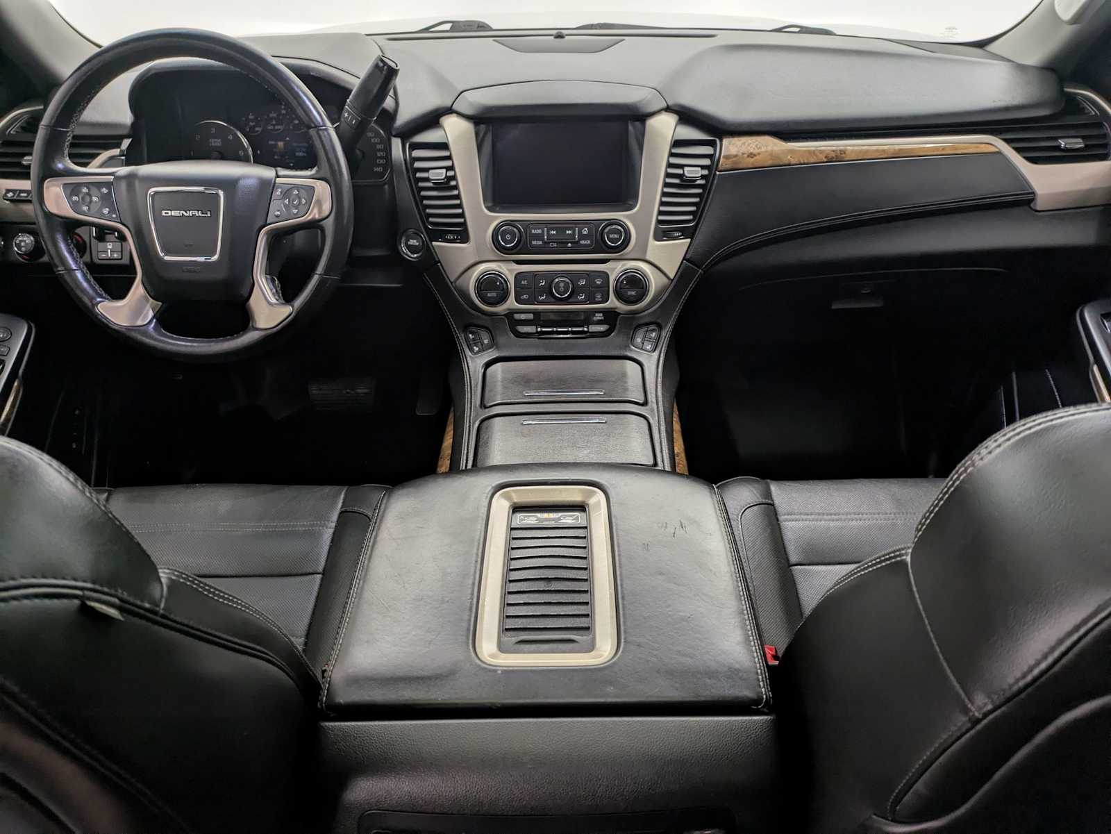 2015 GMC Yukon XL Denali 16