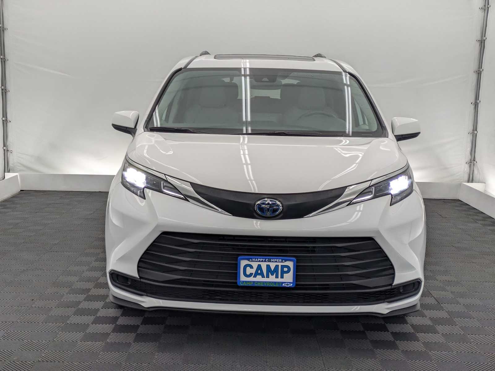 Thumbnail: 2024 Toyota Sienna - 9