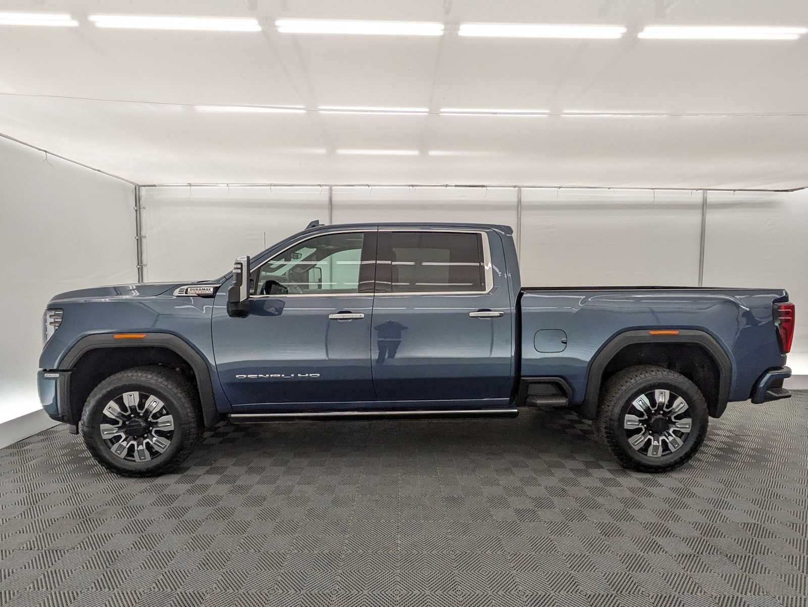 Thumbnail: 2025 GMC Sierra 2500 - 3