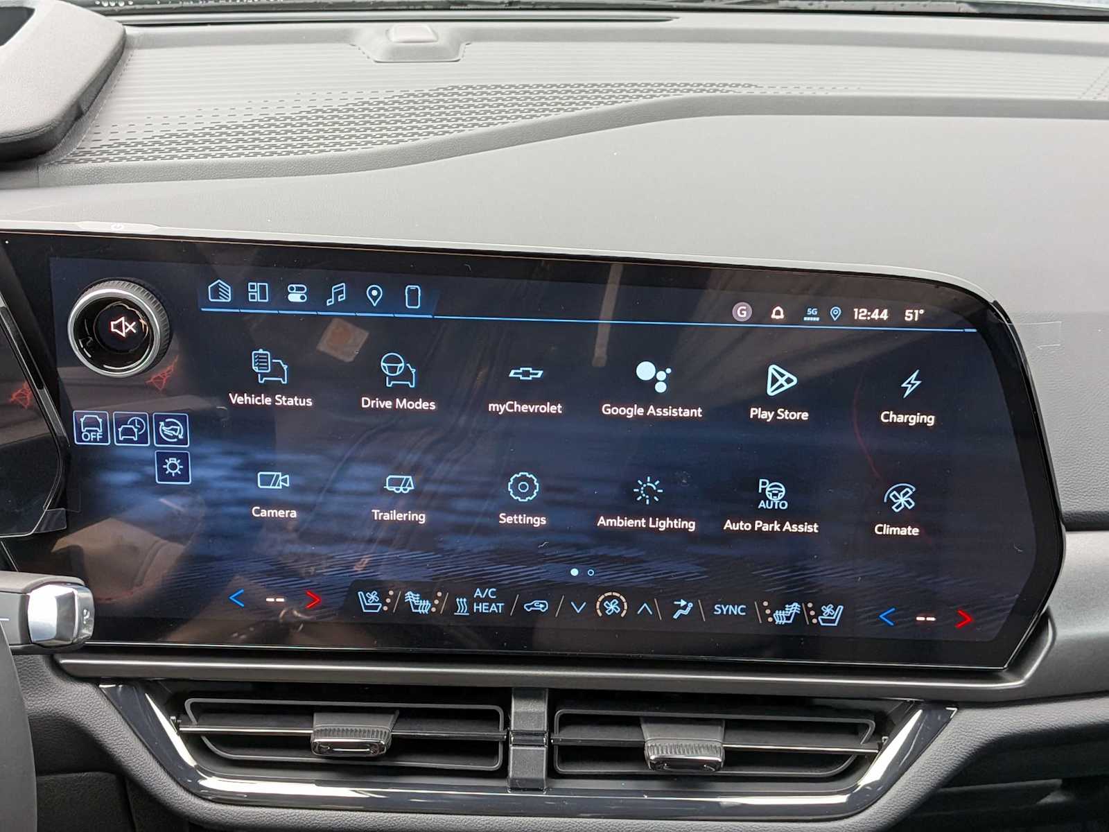 Thumbnail: 2026 Chevrolet Equinox - 28