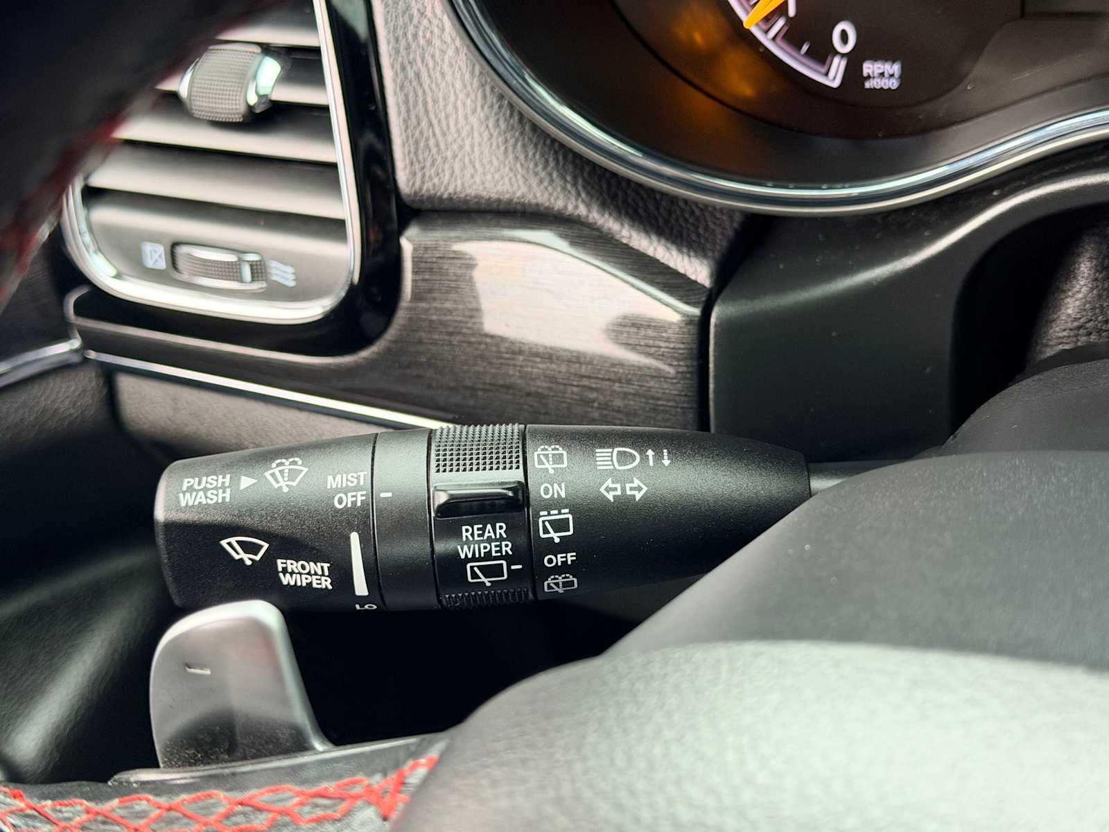 Thumbnail: 2021 Jeep Grand Cherokee - 28