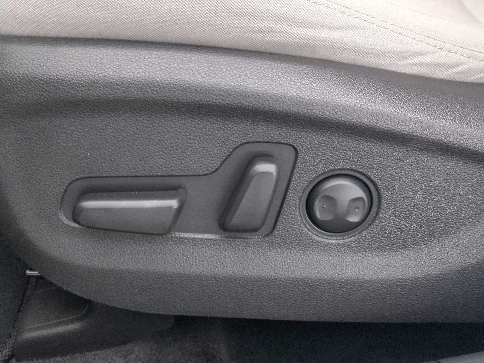 Thumbnail: 2017 Hyundai Tucson - 16