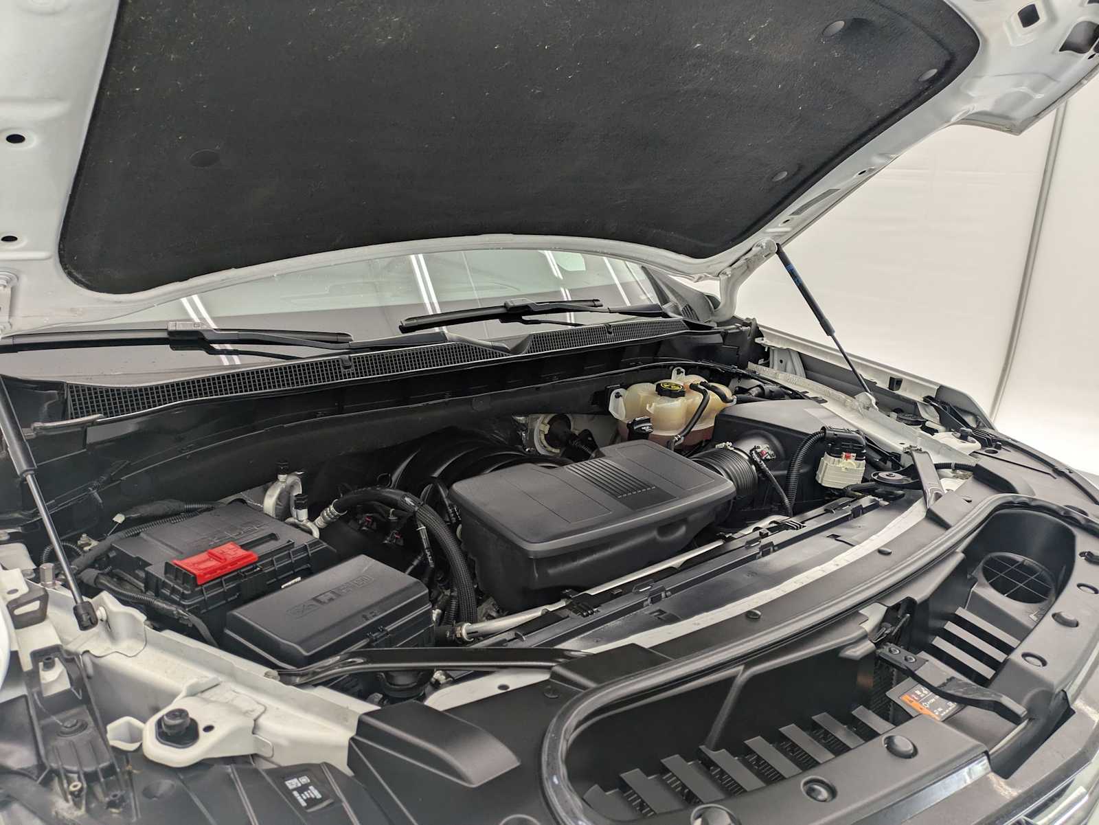 Thumbnail: 2022 Chevrolet Tahoe - 15