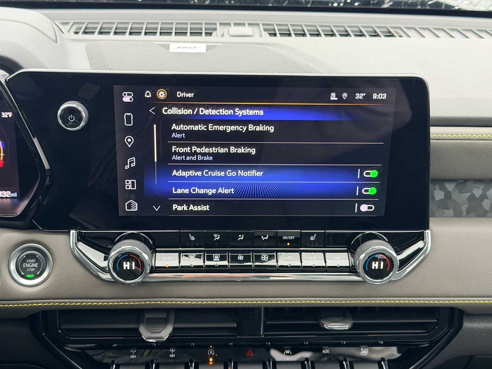 Thumbnail: 2024 Chevrolet Colorado - 27