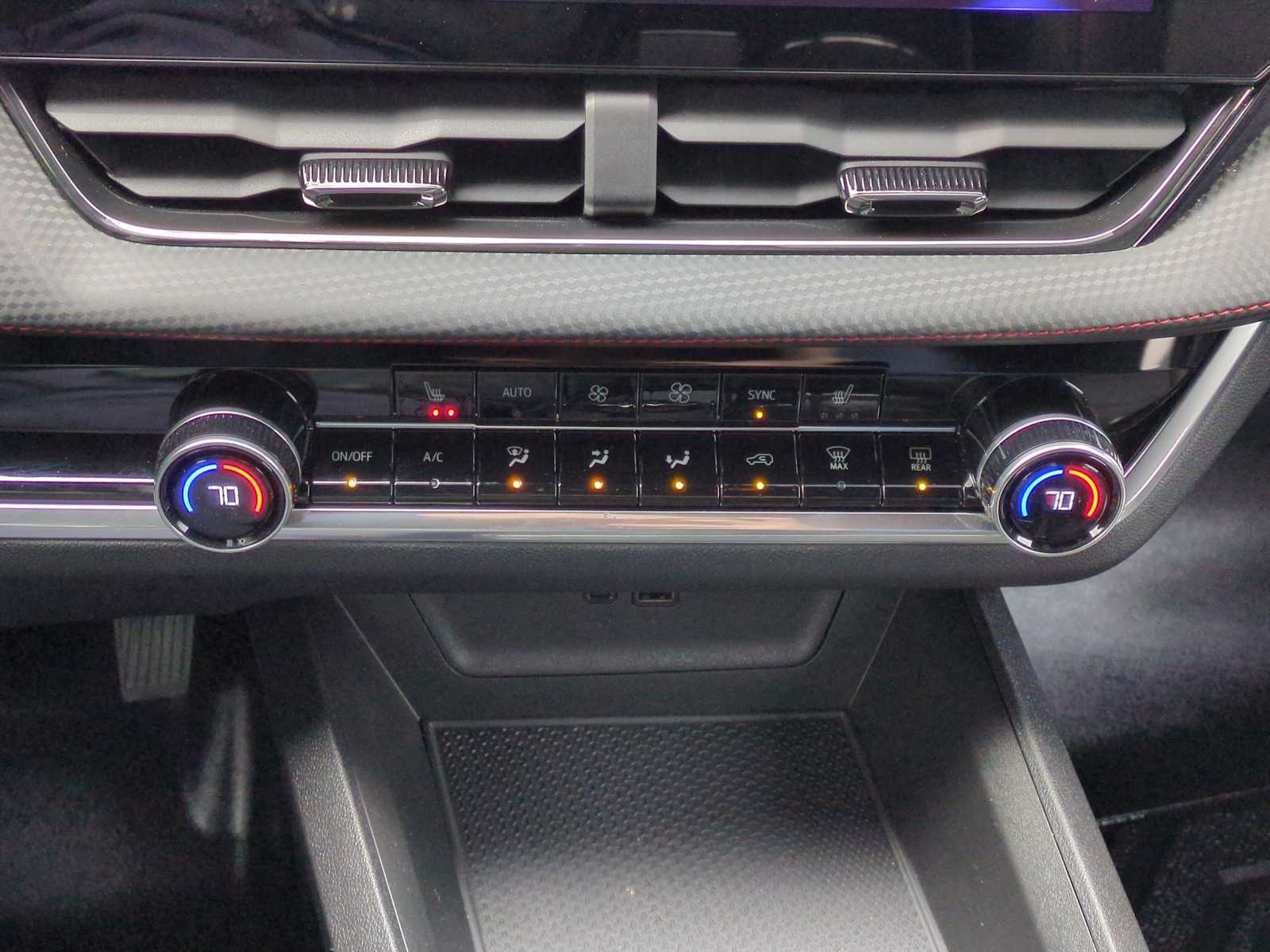 Thumbnail: 2025 Chevrolet Equinox - 26