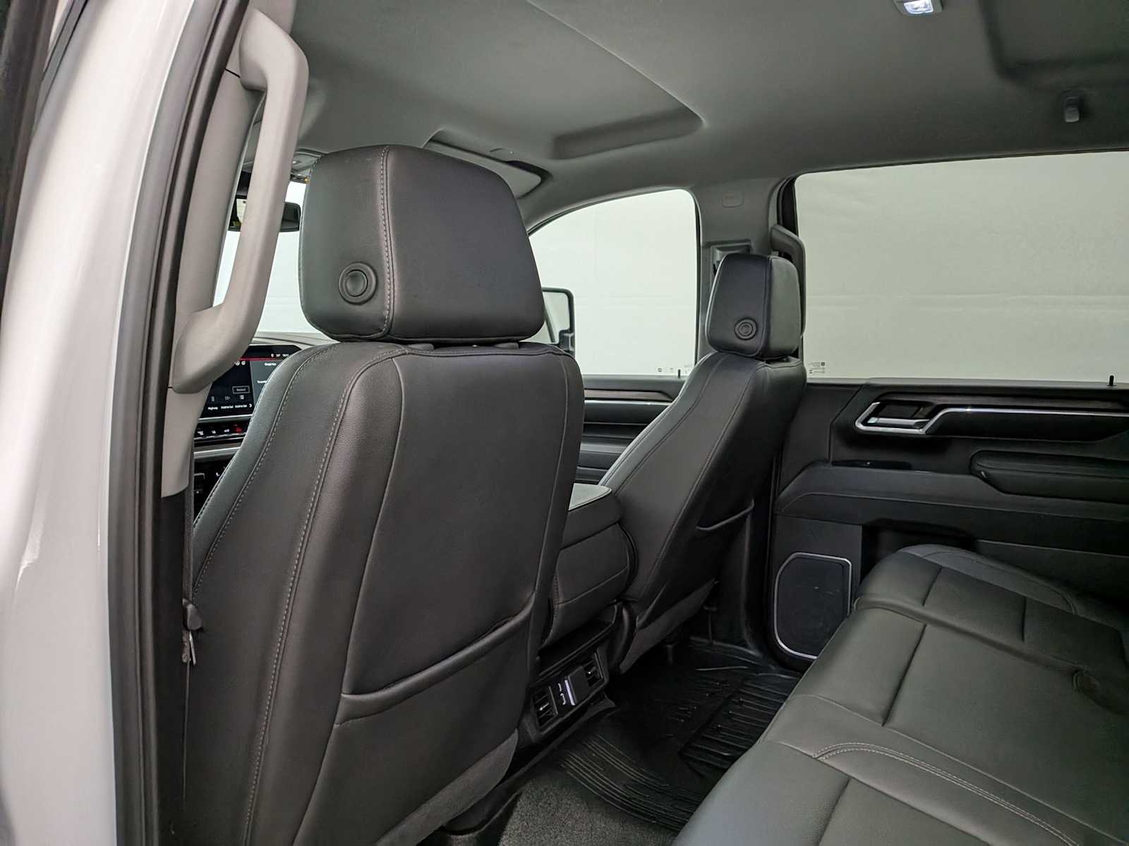 Thumbnail: 2025 GMC Sierra 3500 - 21