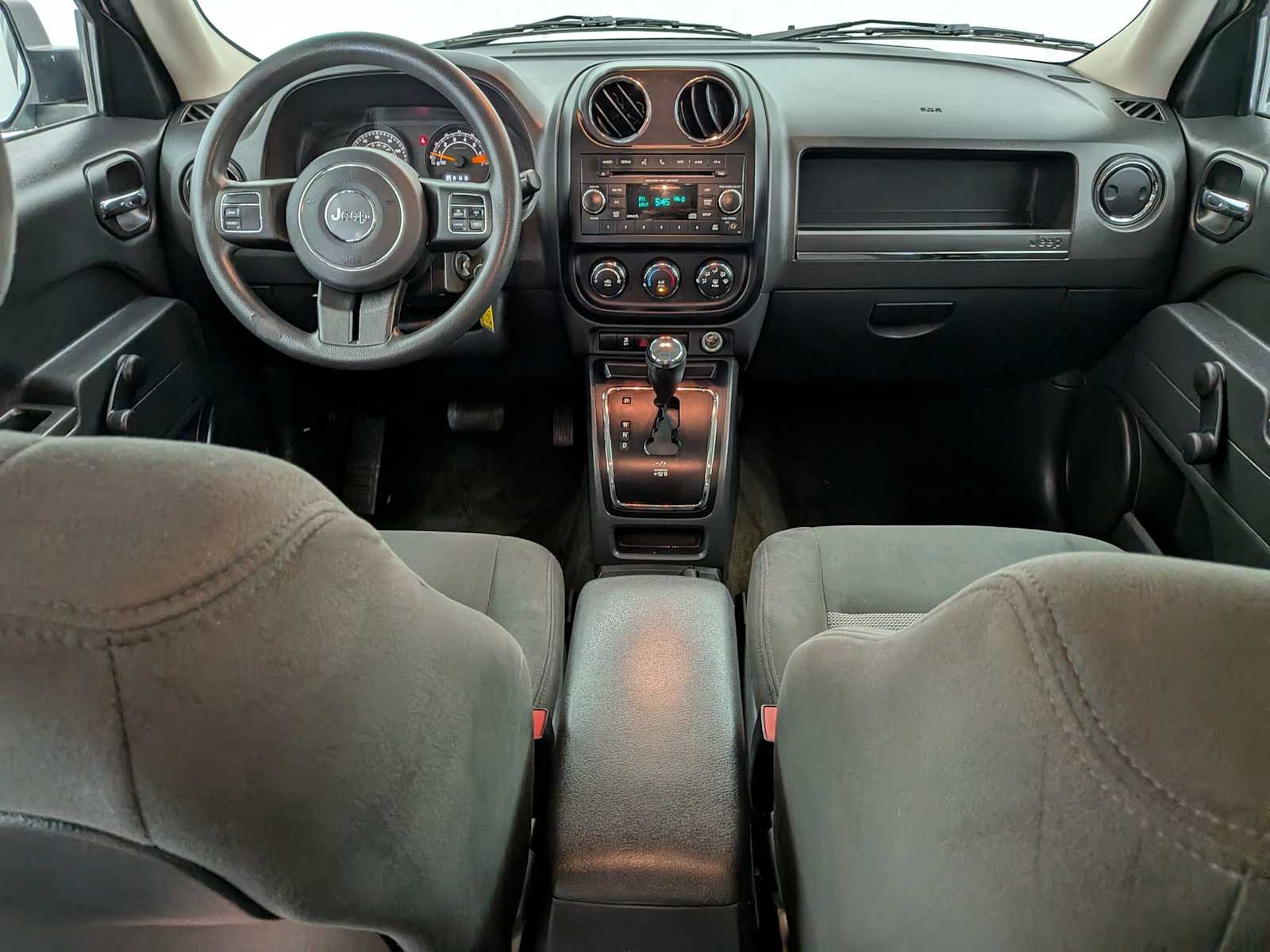 Thumbnail: 2016 Jeep Patriot - 15