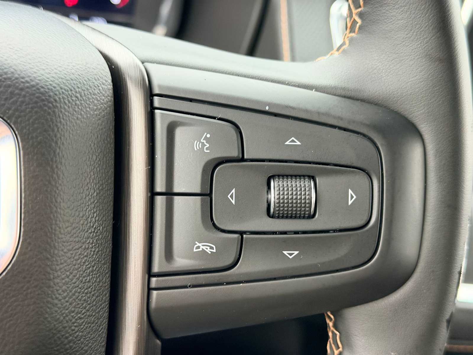 Thumbnail: 2024 GMC Yukon - 28