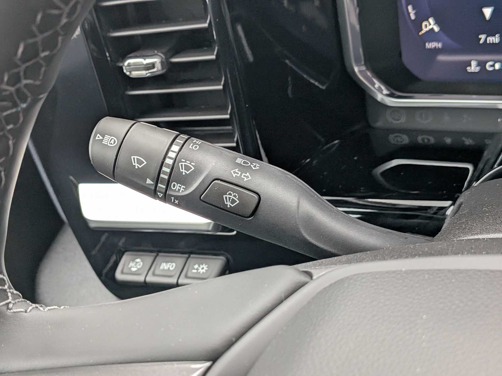 Thumbnail: 2026 Chevrolet Silverado 2500 - 29