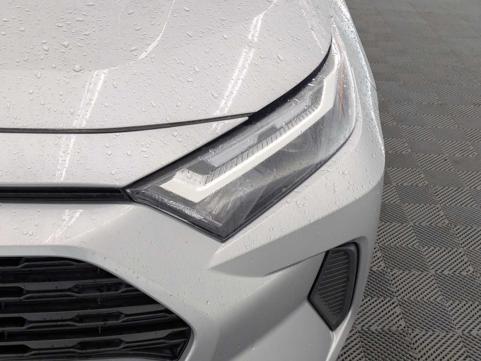 Thumbnail: 2024 Toyota RAV4 - 10