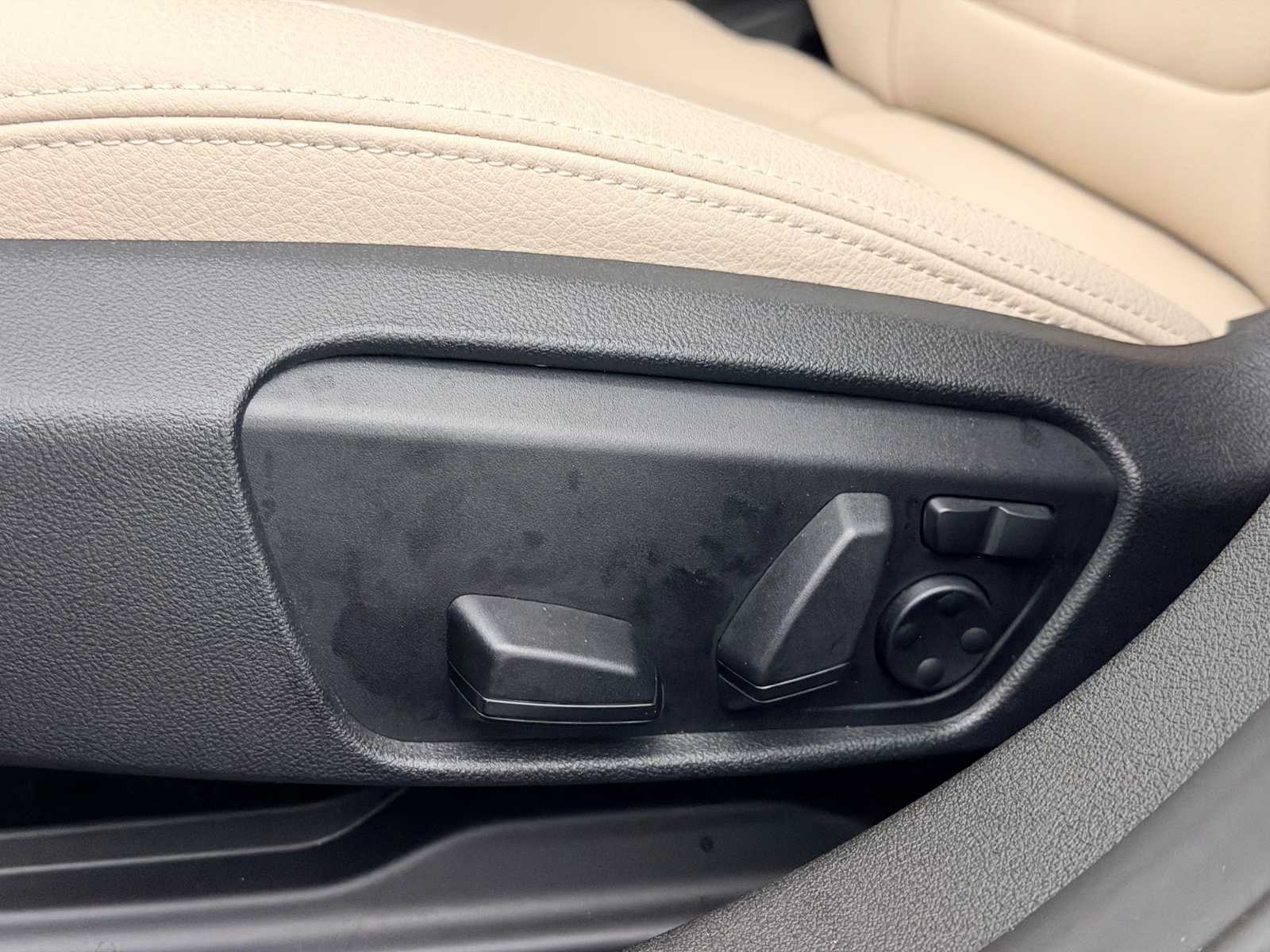 Thumbnail: 2024 BMW 2 Series - 18