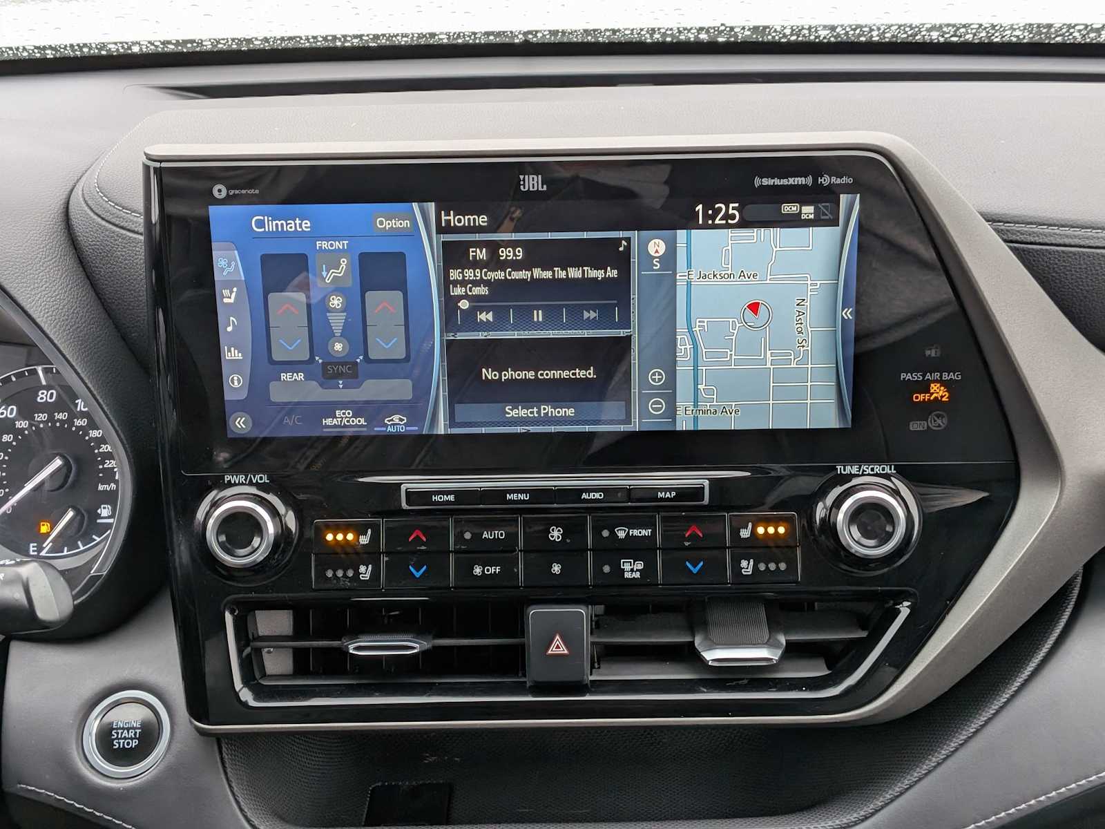 Thumbnail: 2021 Toyota Highlander - 29