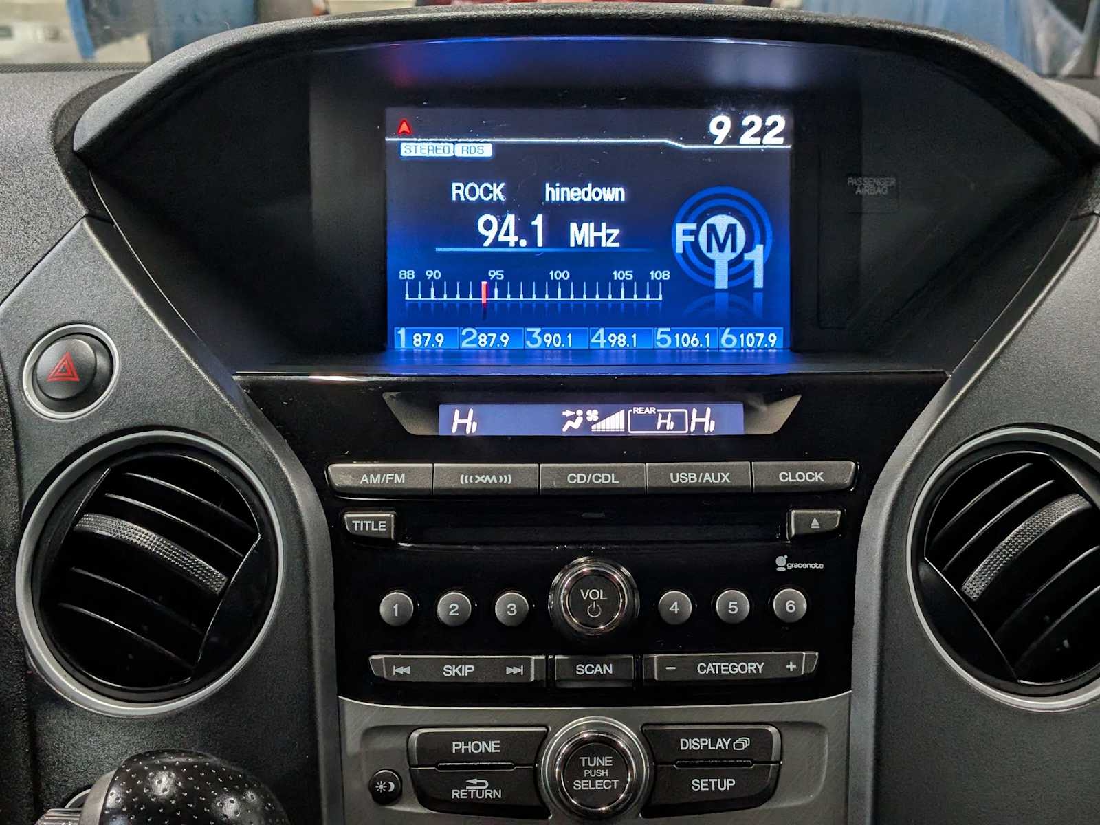 Thumbnail: 2015 Honda Pilot - 29