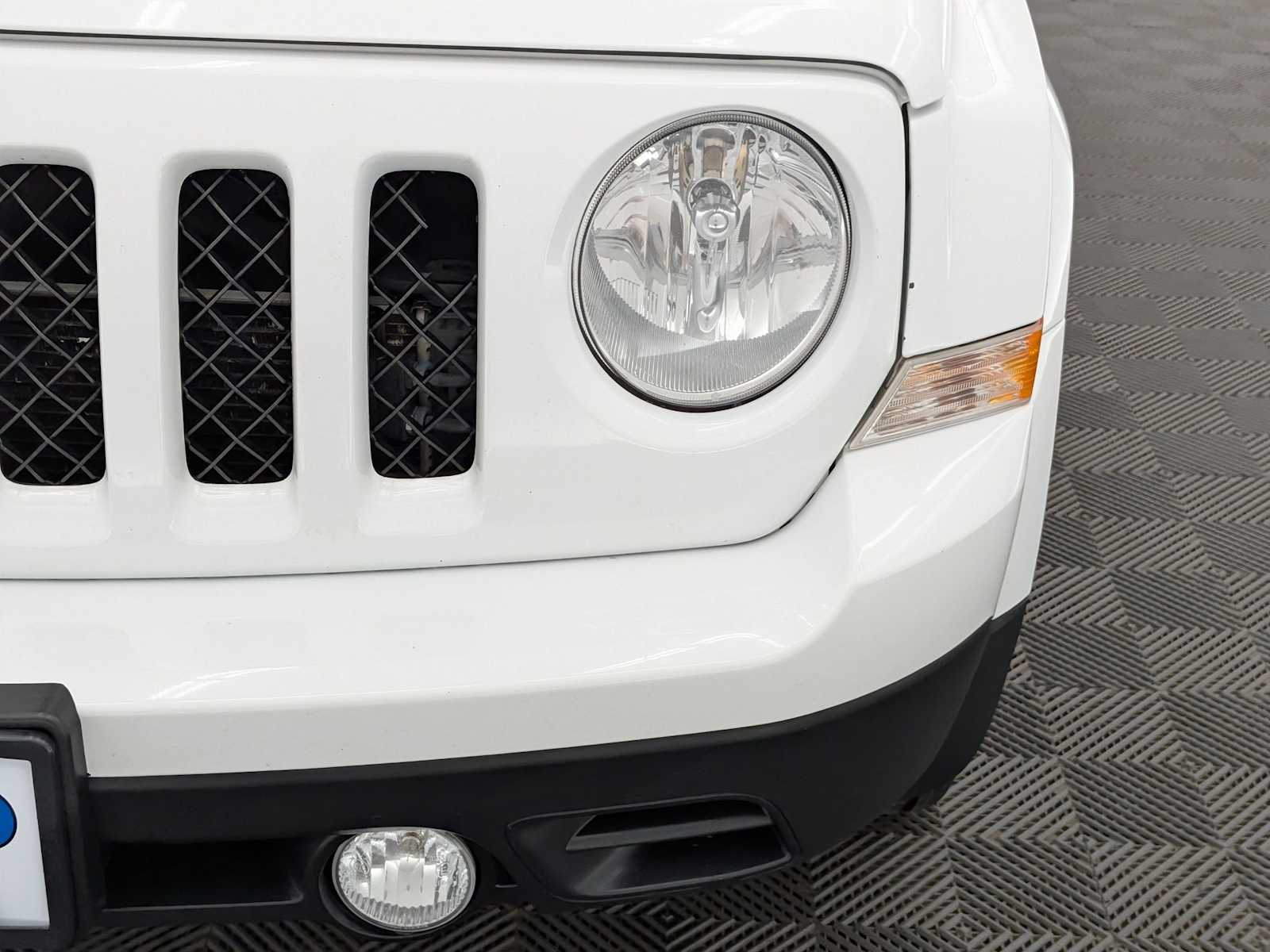 Thumbnail: 2016 Jeep Patriot - 10