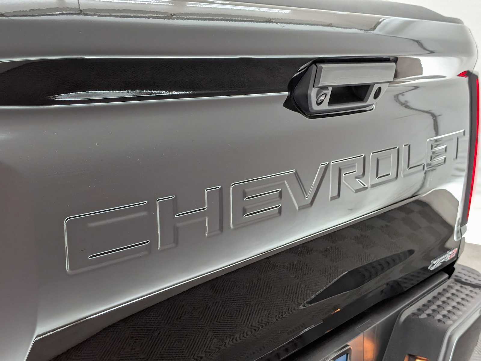 Thumbnail: 2024 Chevrolet Colorado - 13