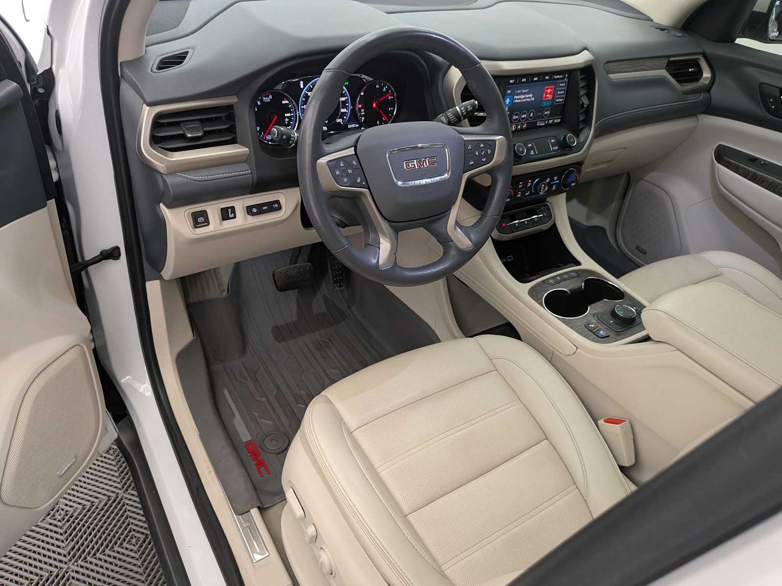 Thumbnail: 2021 GMC Acadia - 2
