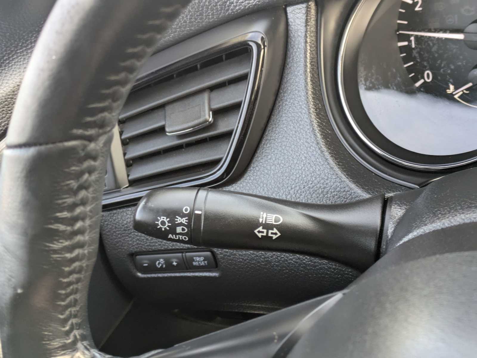 Thumbnail: 2018 Nissan Rogue - 27